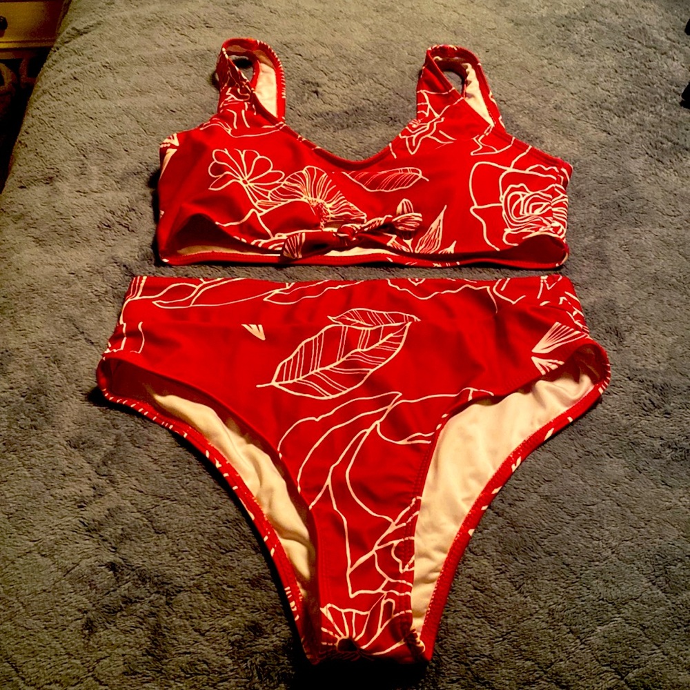 Bathing suit 2 piece Pink with White Hawaiian flowers. L